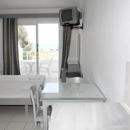Lagonas Hotel de apartamente
