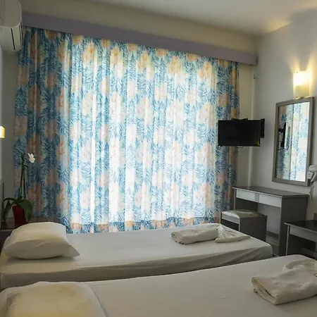 Aparthotel Lagonas
