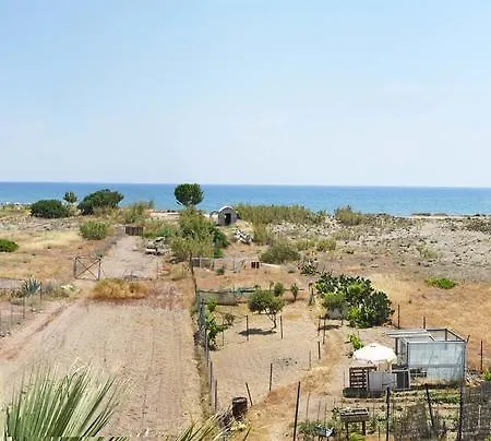 Lagonas Ξενοδοχείο με διαμερίσματα Φαληράκι