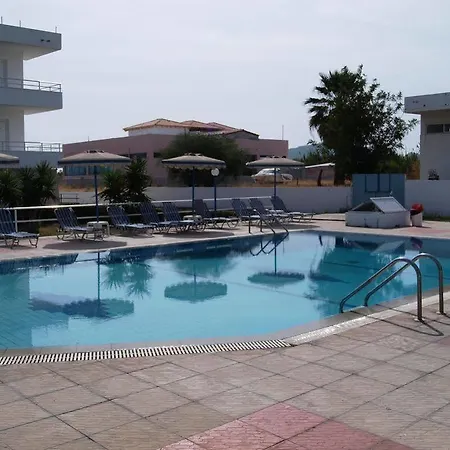 Lagonas Aparthotel 2*
