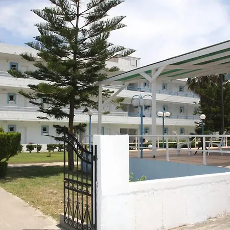 Aparthotel Lagonas