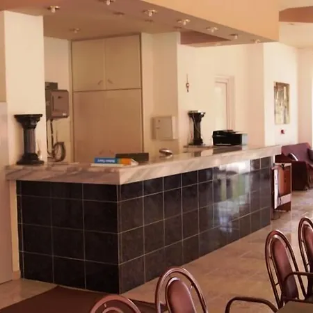 Lagonas Aparthotel 2*